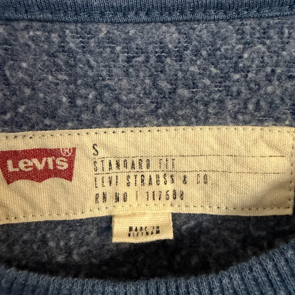 Levi's Sweatshirt Retro Howling Wolf Blue Mens Small Pullover Crew Neck